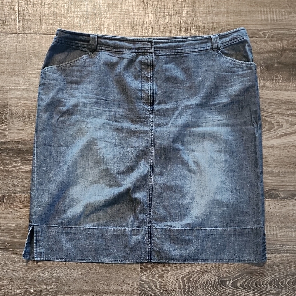 🌹 Classic Elements Woman Lightweight Jean Skirt 🌹